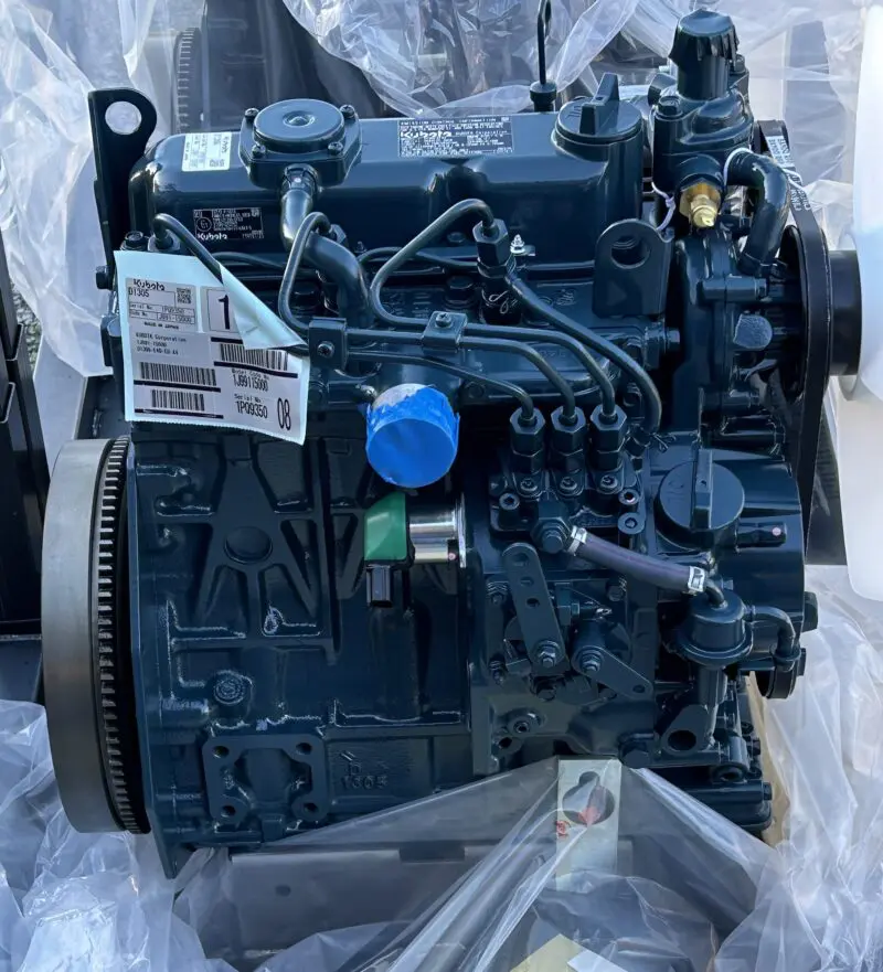 D1305 Radiator KUBOTA D1305 NEW ENGINE FOR SALE D1305-E4B-EU-X4 | RD Diesels