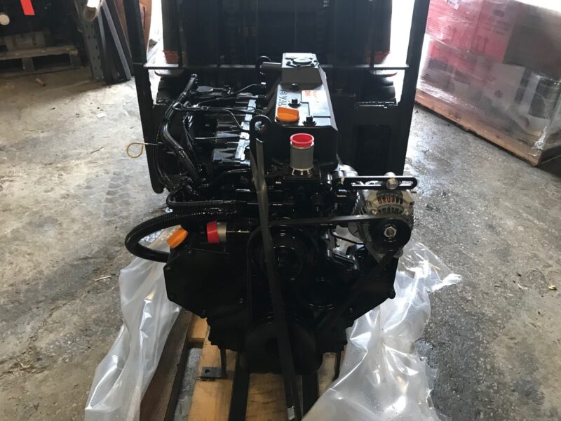 YANMAR 4TNV98 16V MECHANICAL NEW ENGINE