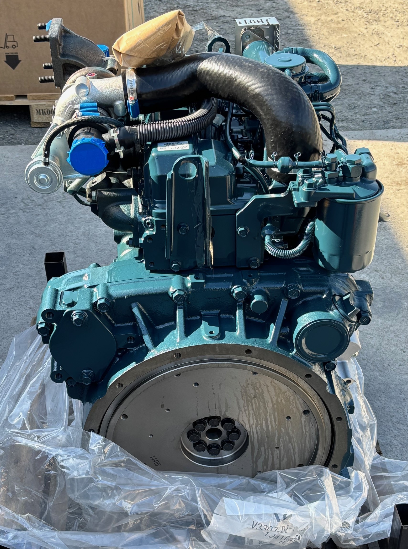Kubota V3307-DI-T-EU2 COMPLETE NEW ENGINE FOR SALE 1J416-0000 STANDARD ...
