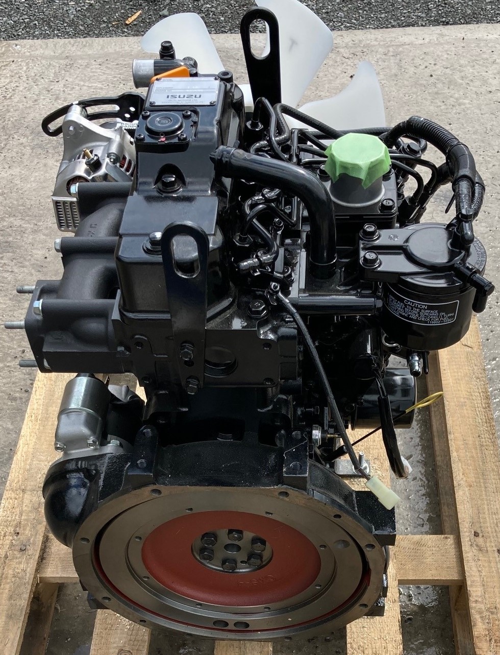 ISUZU 3CE1 / YANMAR 3TNV88 ENGINE FOR SALE WILL REPLACE A ISUZU 3CE1 / YANMAR 3TNV88 ENGINE FOR SALE WILL REPLACE A