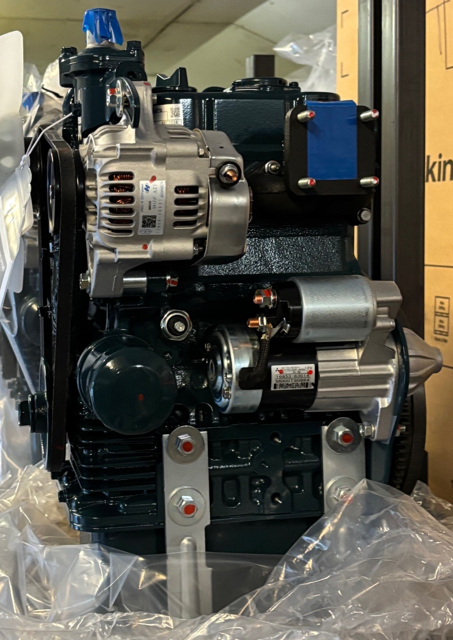 Z602 Kubota z602 new engine for sale 2cyl 1J962-00000 | RD Diesels
